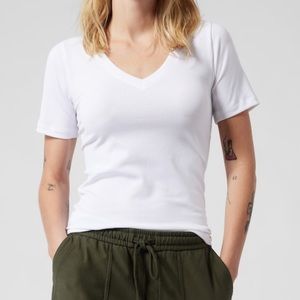 *NEW* Athleta Renew Top